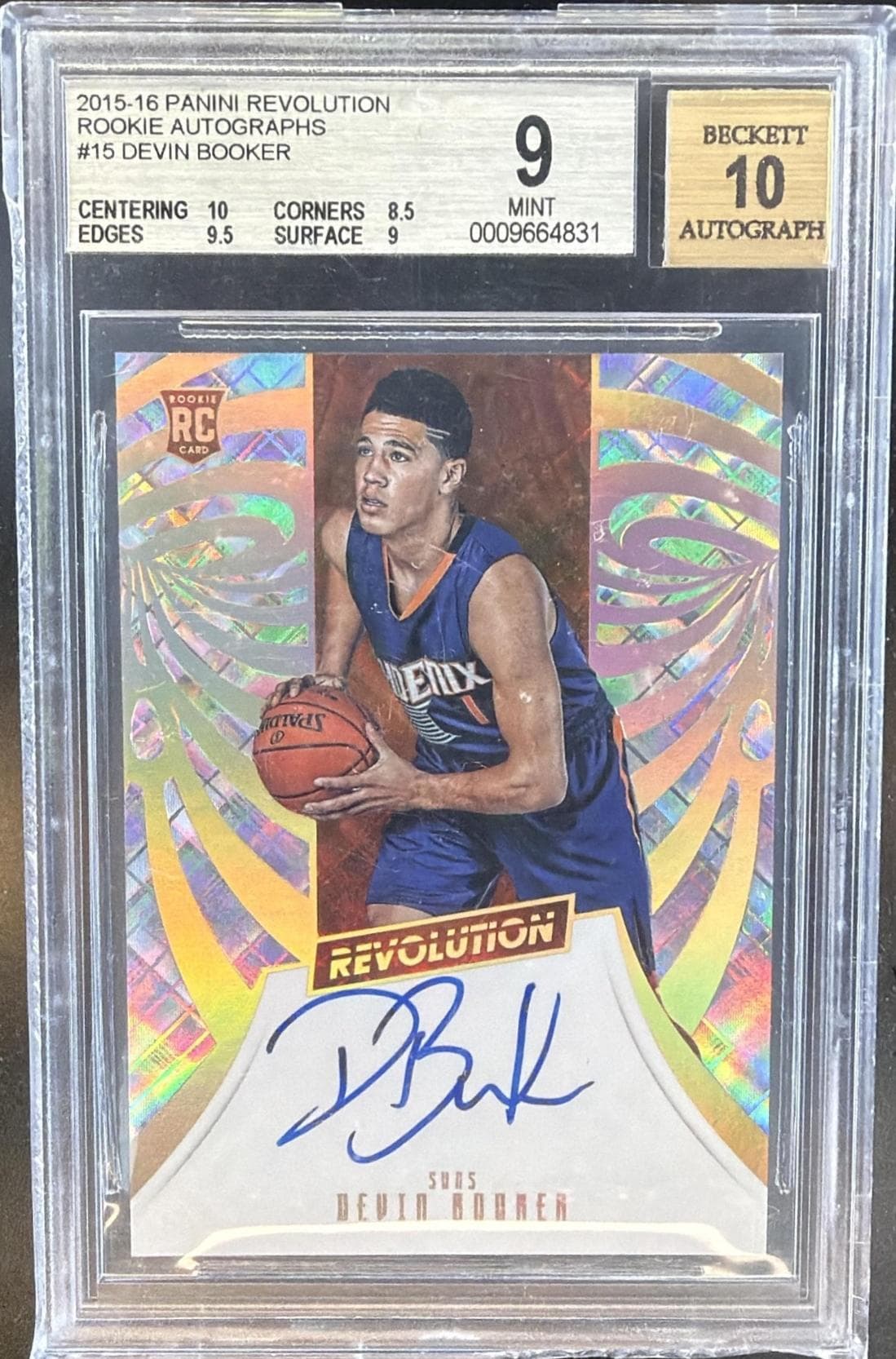 2015-16 Panini Revolution Devin Booker #15 Auto Rookies BGS 9