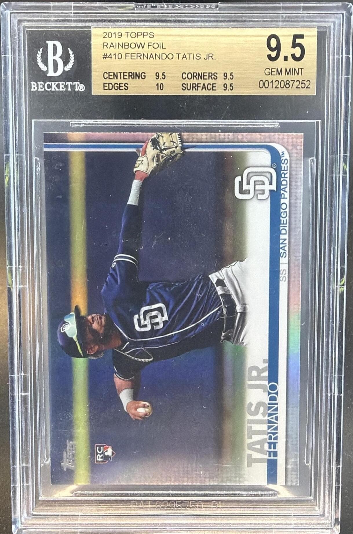 2019 TOPPS FERNANDO TATIS JR. #410 RAINBOW FOIL BGS 9.5